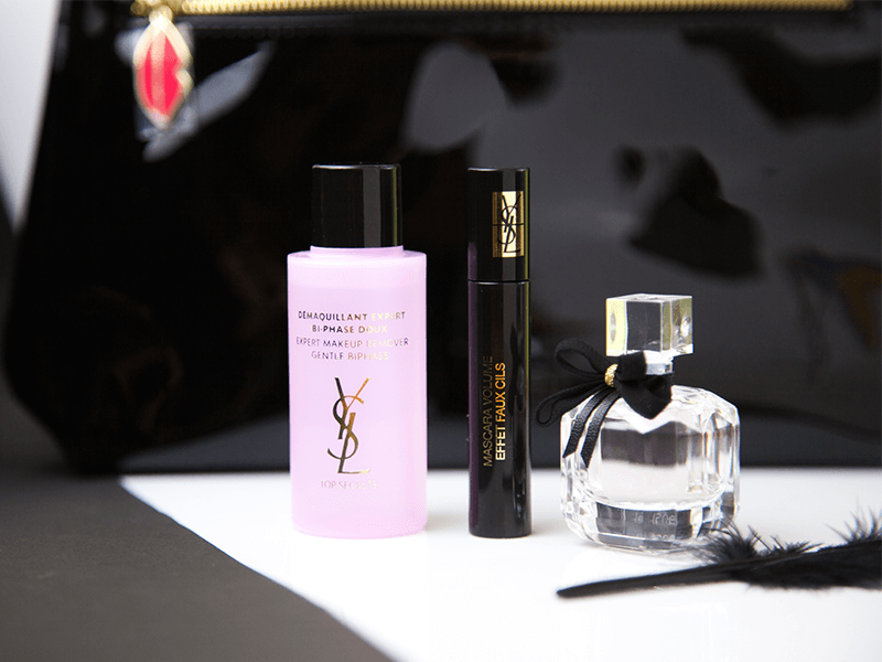 Yves Saint Laurent,Yves Saint Laurent Bag Gift Set 4 Items,Yves Saint Laurent Bag Gift Set 4 Items ราคา,Yves Saint Laurent Bag Gift Set 4 Items รีวิว,Yves Saint Laurent Bag Gift Set 4 Items panip,Yves Saint Laurent Bag Gift Set 4 Items jeban