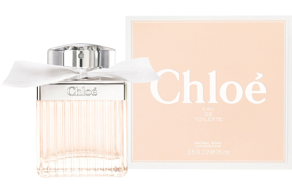 Chloe EDT 5 ml  น้ำหอมสำหรับผู้หญิง ผสมผสานกลิ่นกุหลาบหวานละมุนละไม เข้ากับความสดชื่นบางเบาจากเลมอนและมะกรูด ตอกย้ำภาพลักษณ์ของหญิงสาวผู้อ่อนหวานและสดใส โดดเด่นและมีความเป็นตัวของตัวเองสูง Top Notes: Bergamot, Lemon, Magnolia  Middle Notes: White Rose, Gardenia, Rose  Base Notes: Cotton Flower, Musk